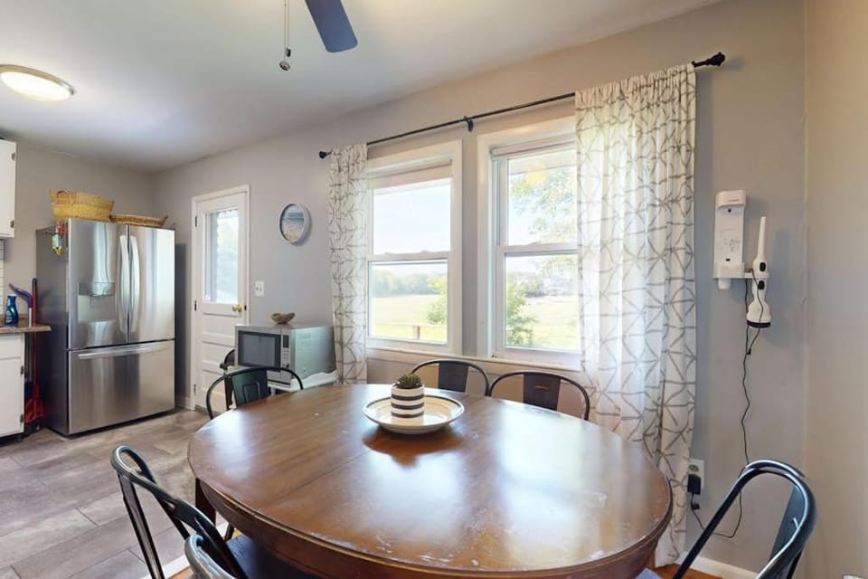 Gloucester Getaway House in Gloucester