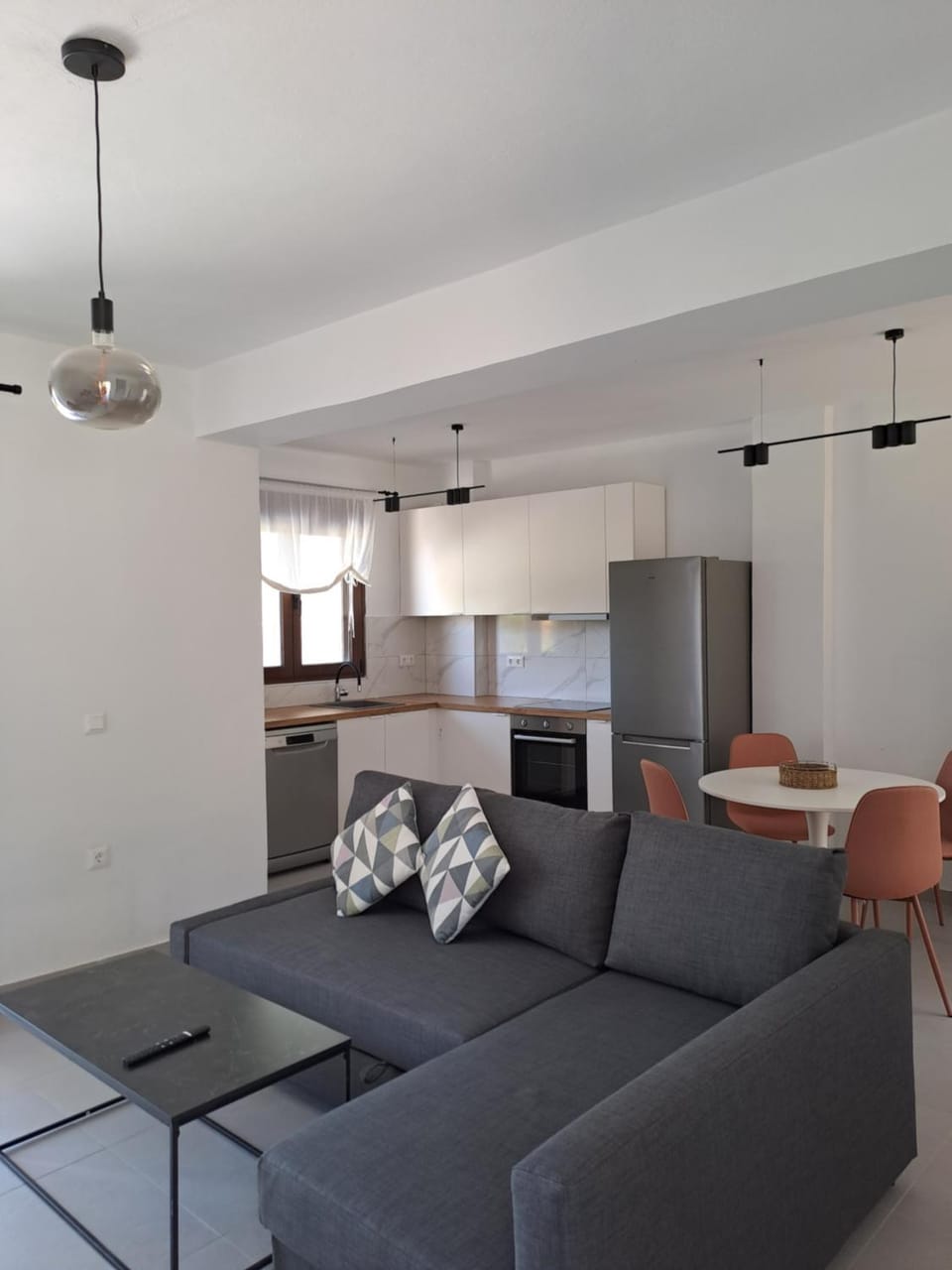 Kitchen or kitchenette, Living room, Dining area