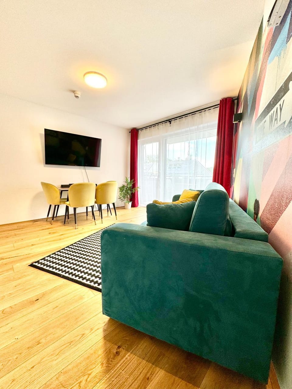 TV and multimedia, Living room, Seating area
