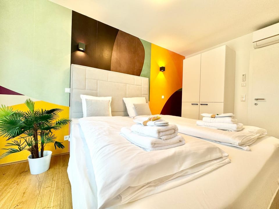 Bed, Photo of the whole room, Bedroom, towels, wardrobe
