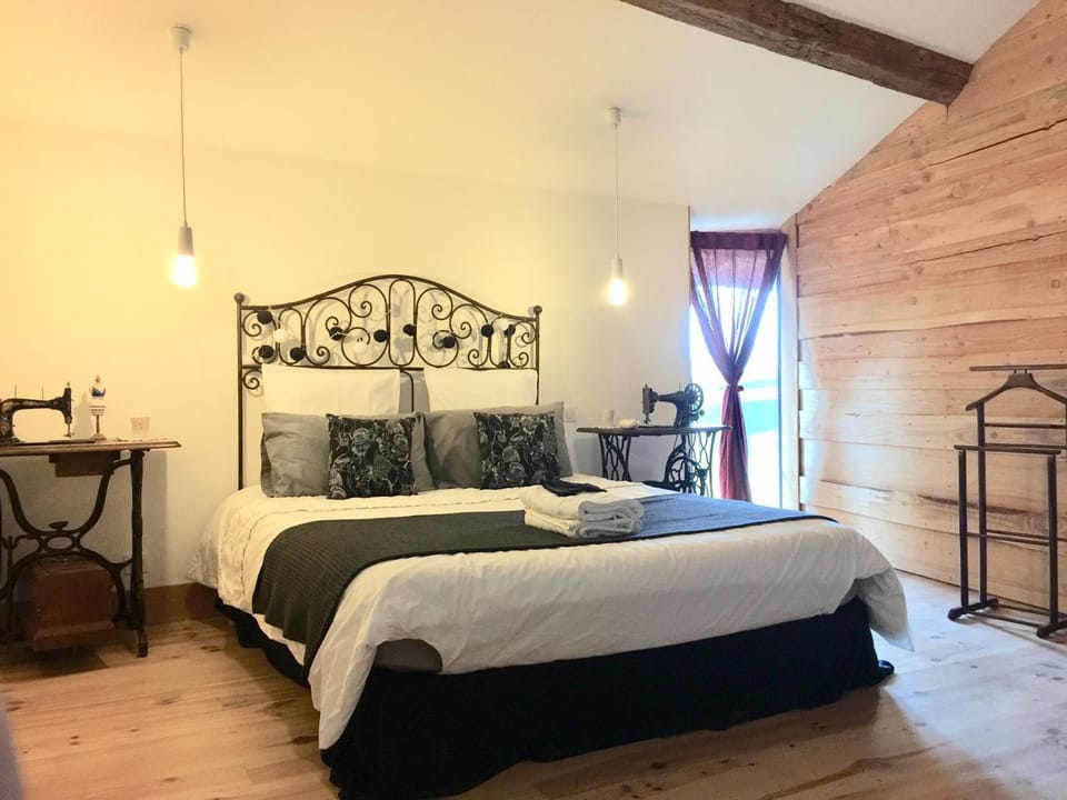 Bed, Bedroom