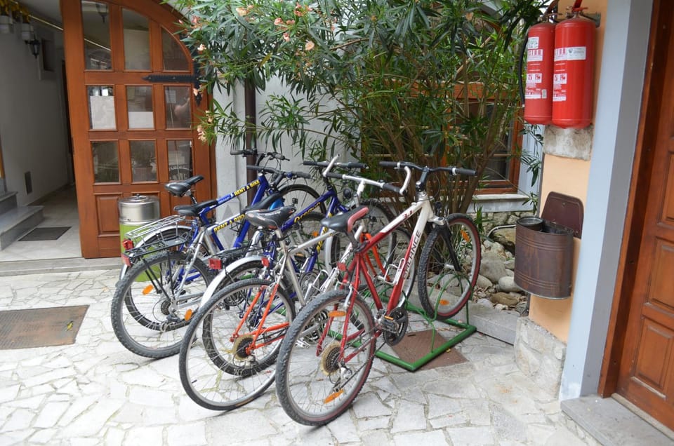 Cycling, On site