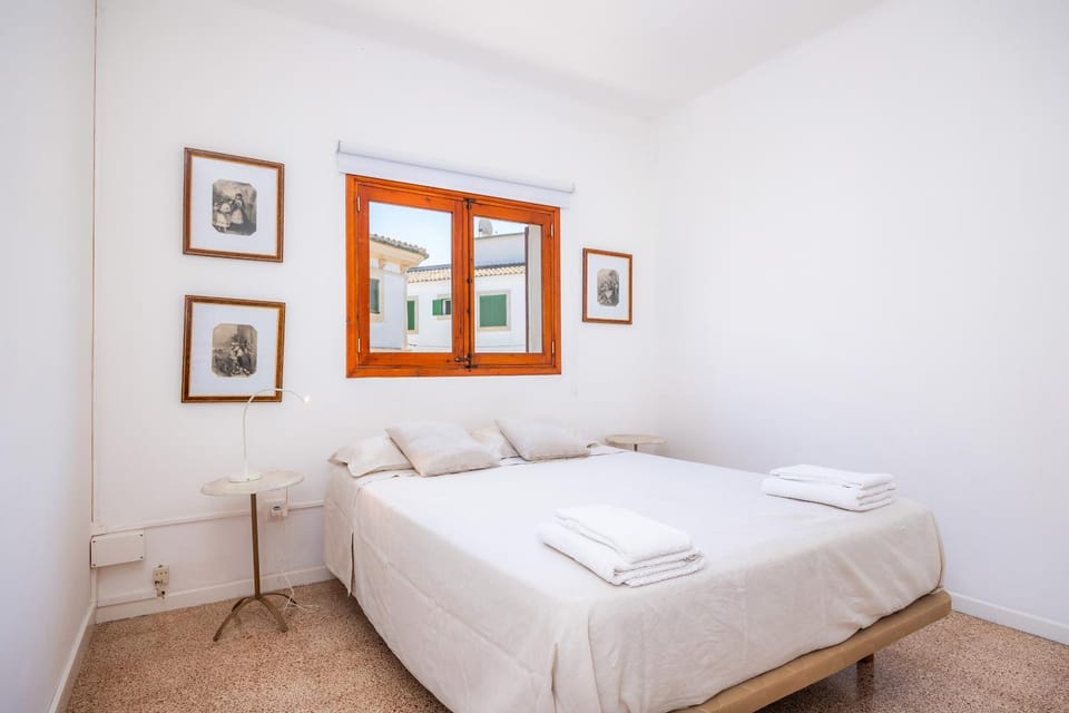 Living room, Bedroom