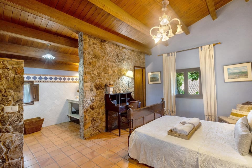 Property building, Living room, Bedroom