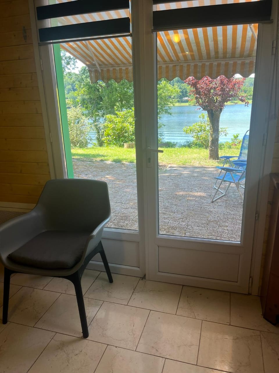 Patio, Spring, Day, Natural landscape, Garden, View (from property/room), Balcony/Terrace, Living room, Seating area, Garden view