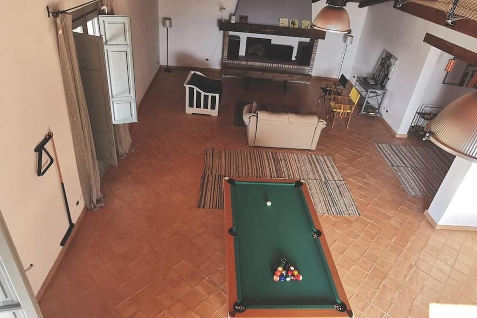 Communal lounge/ TV room, Billiard, TV and multimedia, Evening entertainment