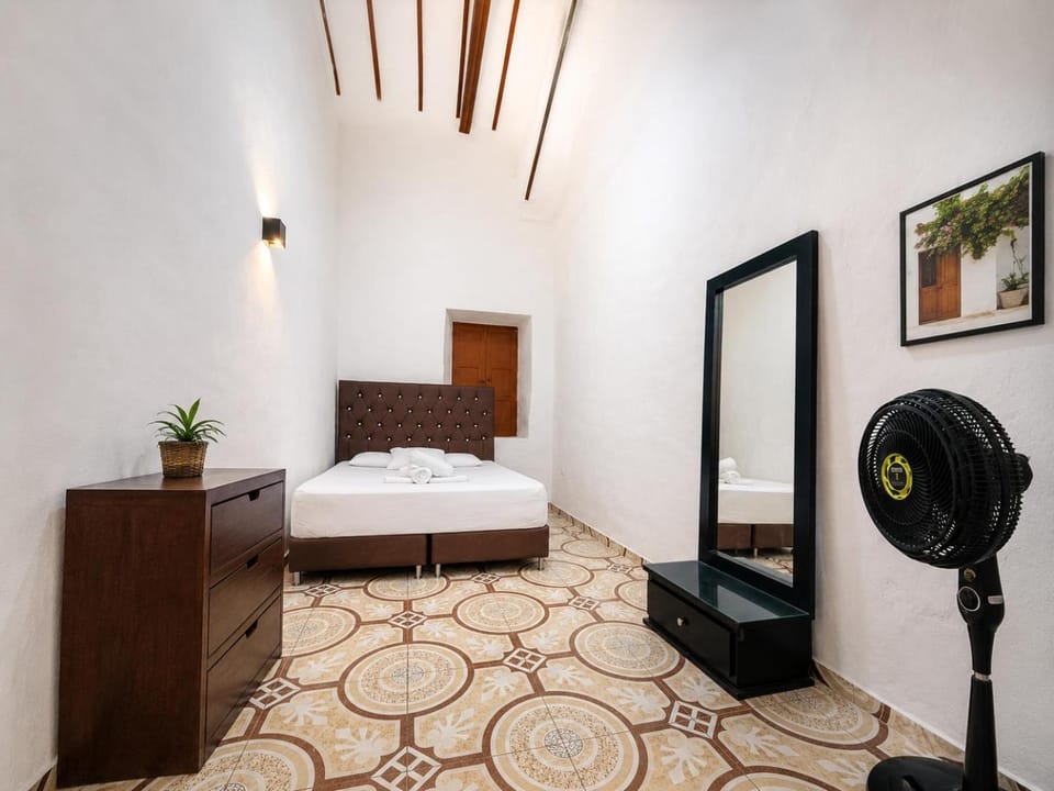 Casa colonial - Jacuzzi - cerca al parque principal - lundry - Tv House in Santa Fe de Antioquia