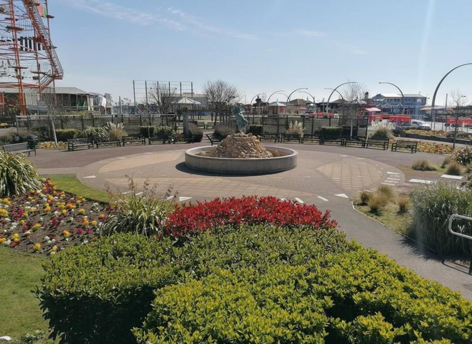 Beach Apartment with Garden Apartment in Skegness