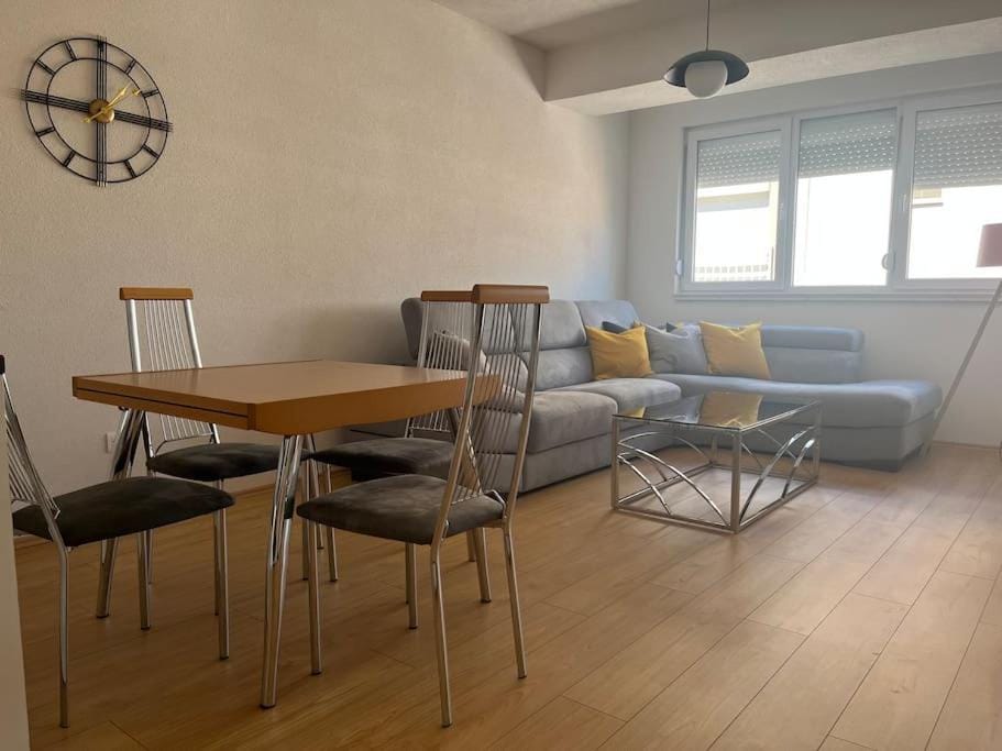 Cozy apartment in Ohrid with free parking Apartment in Ohrid