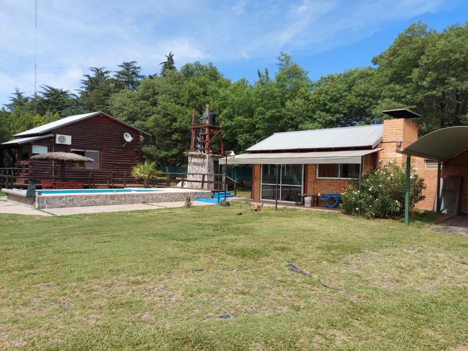 Property building, Day, Natural landscape, Garden, Garden, Kids's club, Garden view