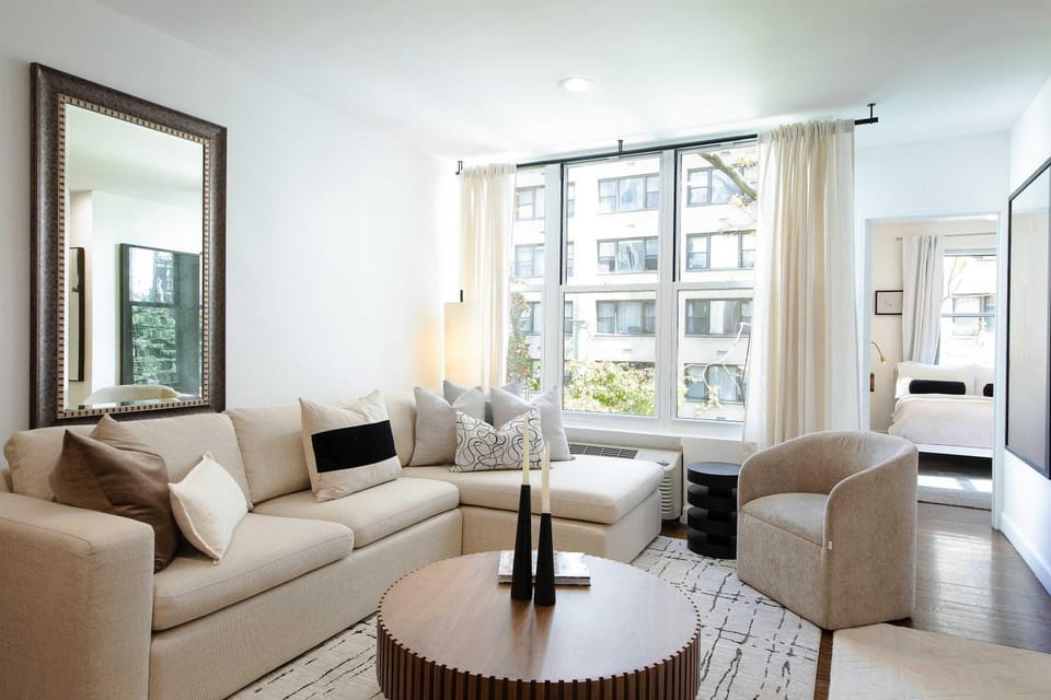 Designer Home in Diplomat District Apartment in Midtown