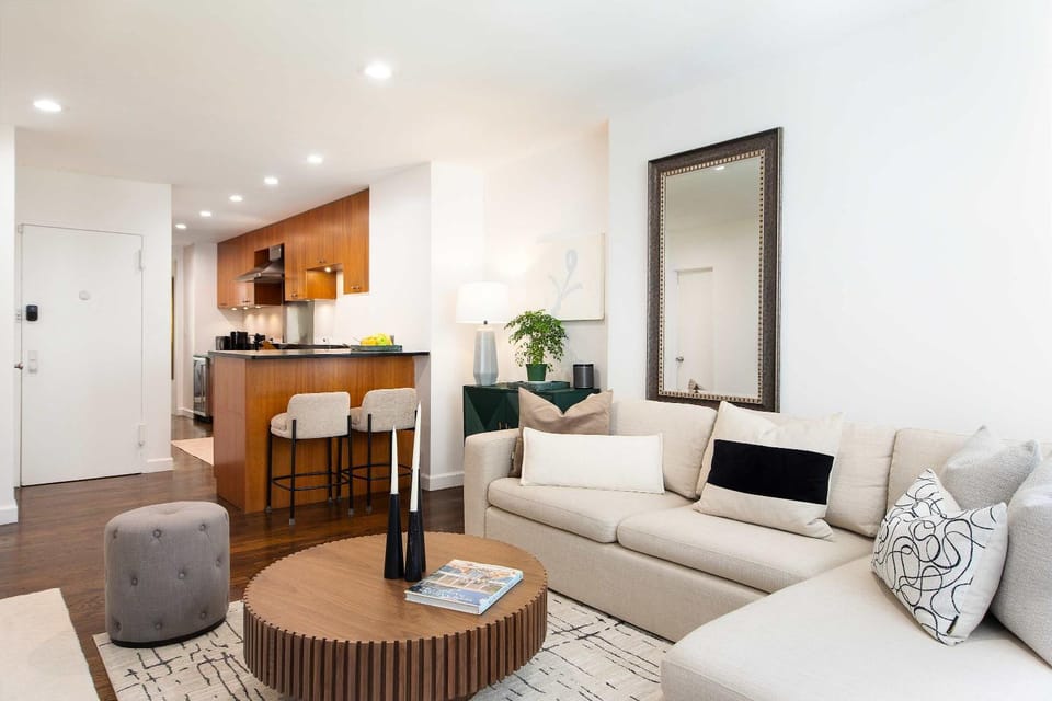 Designer Home in Diplomat District Apartment in Midtown