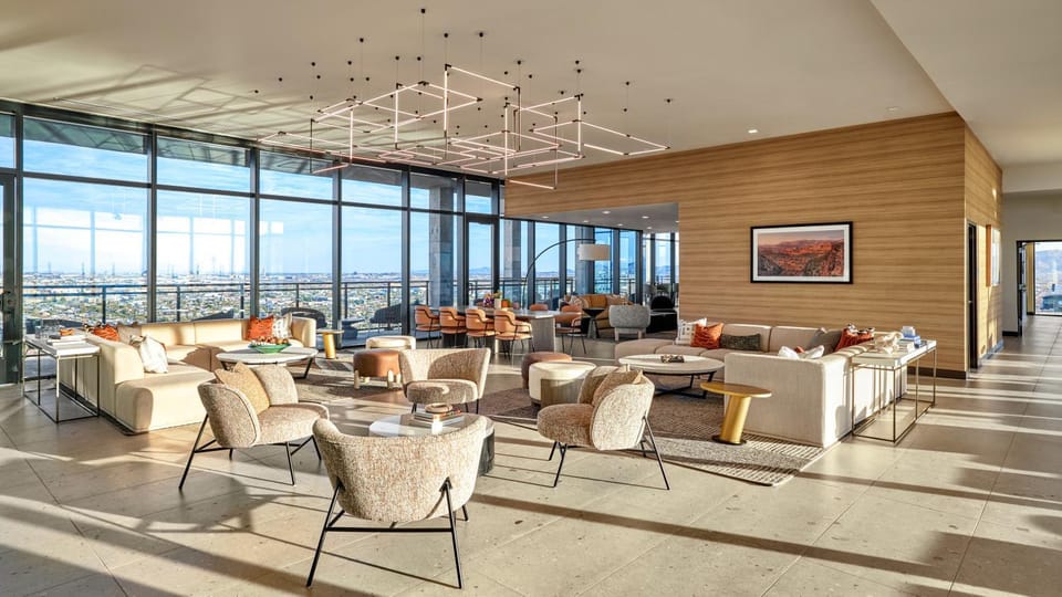 Communal lounge/ TV room