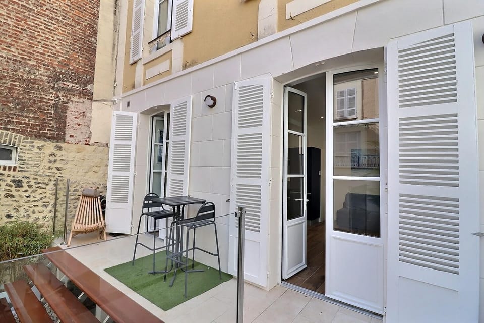 Havre de paix & Jardin Quartier Bonsecours Fibré Apartment in Deauville
