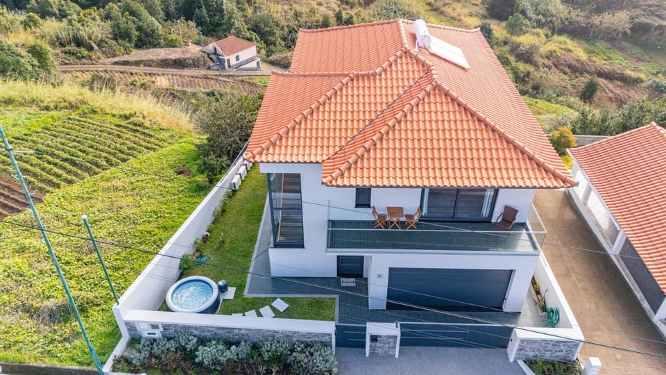 Paradise Pereira House BY YOUR KEY MADEIRA Villa in Madeira District