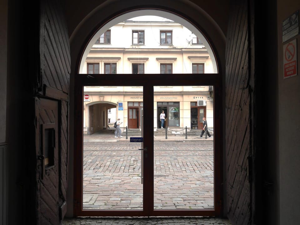 Facade/entrance