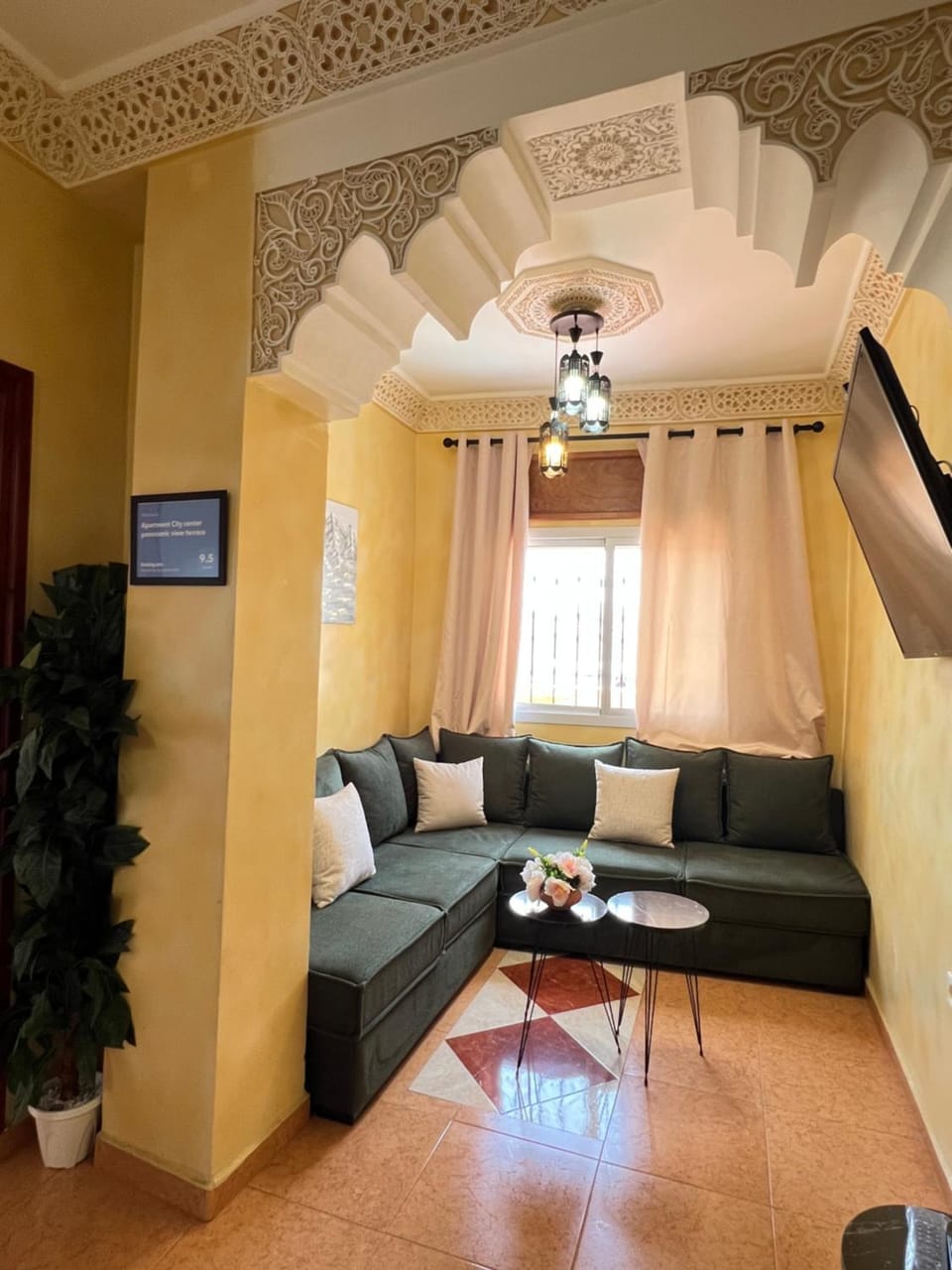 TV and multimedia, Living room, Photo of the whole room, Seating area