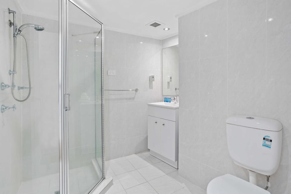 18th Floor Ocean Views at Imperial Surf - Hosted by Coastal Letting Co. Apartment in Burleigh Heads