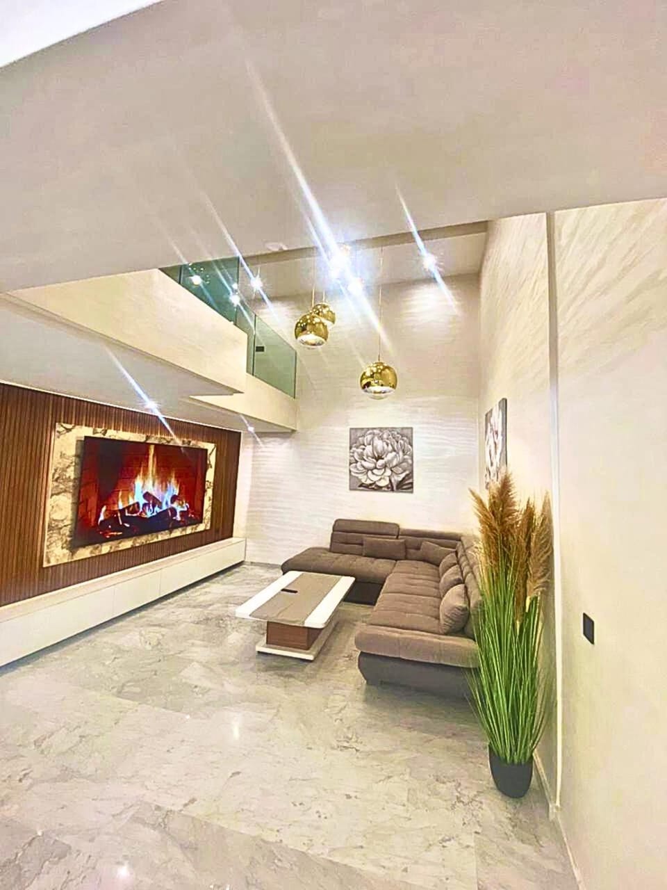 TV and multimedia, Living room, Seating area