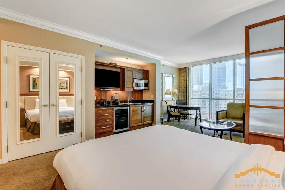 MGM Signature-06-711 Strip View Jacuzzi Studio House in Las Vegas Strip