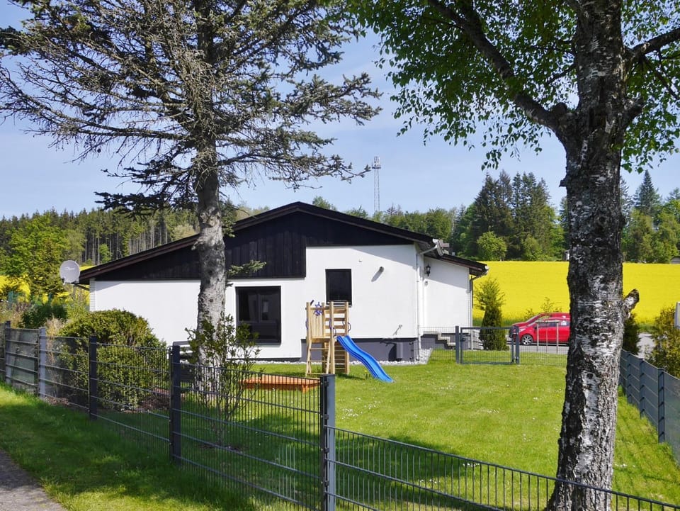 Ferienhaus Diemelquelle - mit eingezäuntem Garten House in Willingen
