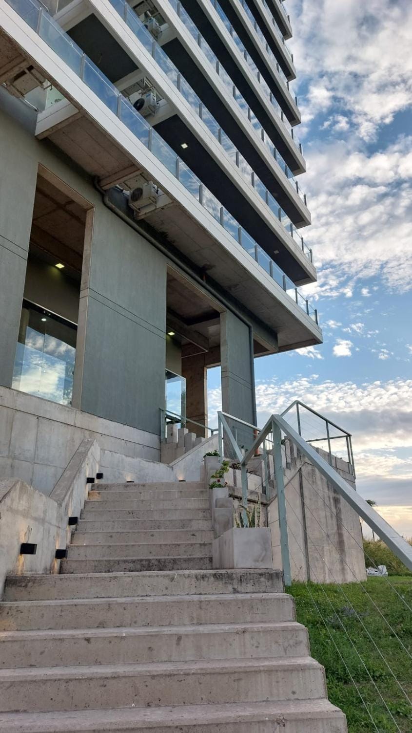 Tango 4C Apartment in Victoria