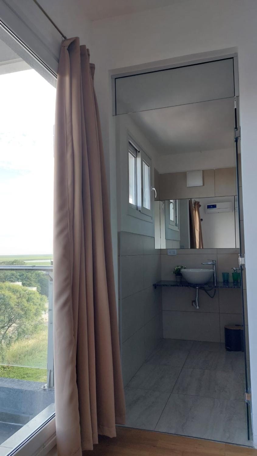 Tango 4C Apartment in Victoria