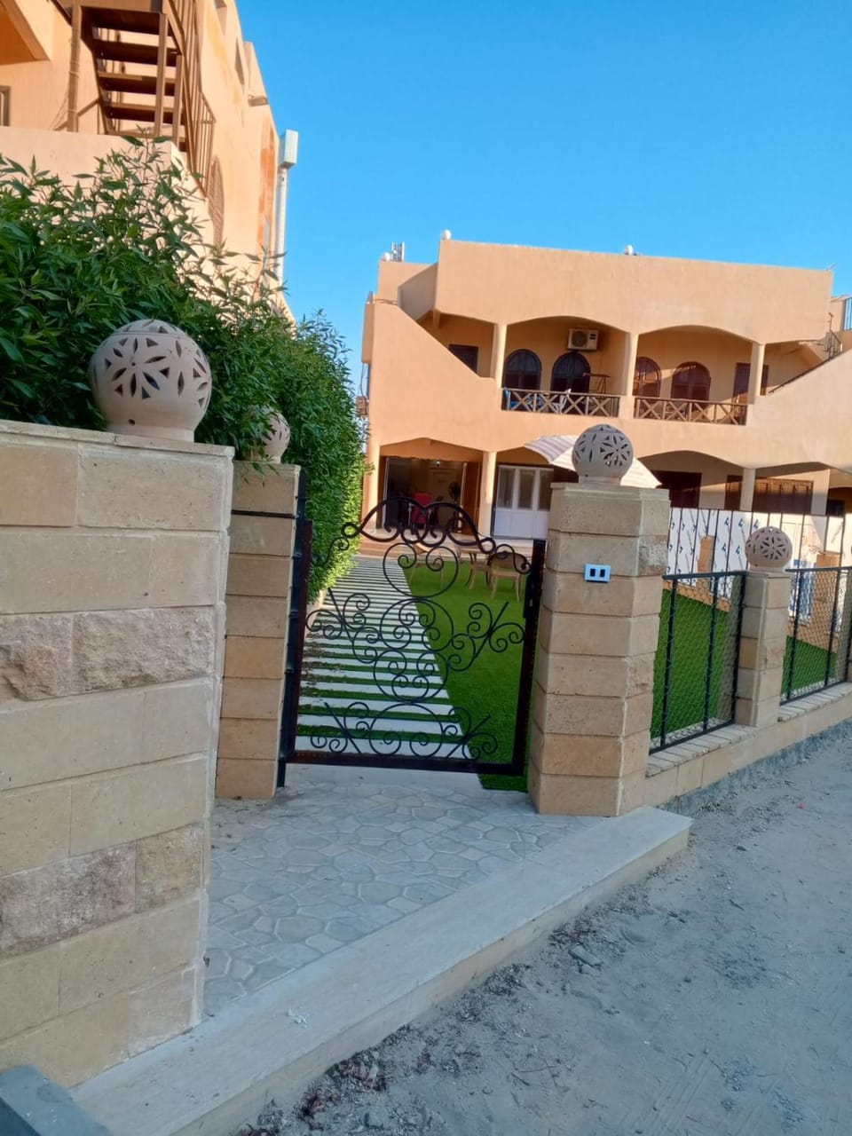 Halfmoon House- fully air-conditioned- مكيف بالكامل Villa in Egypt