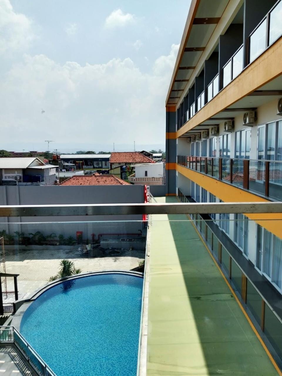 View (from property/room), Balcony/Terrace, Pool view