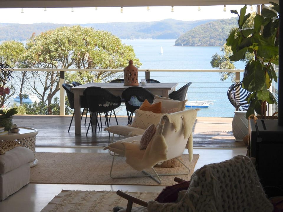 Lola House in Pittwater Council