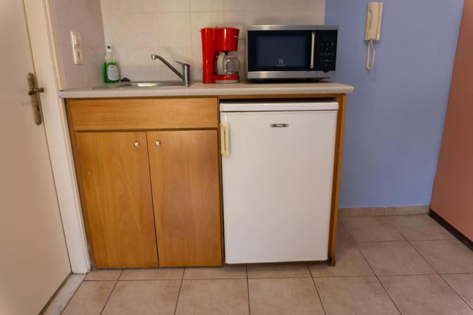 Bright studio near the beach with balcony #3 Apartment in Crete