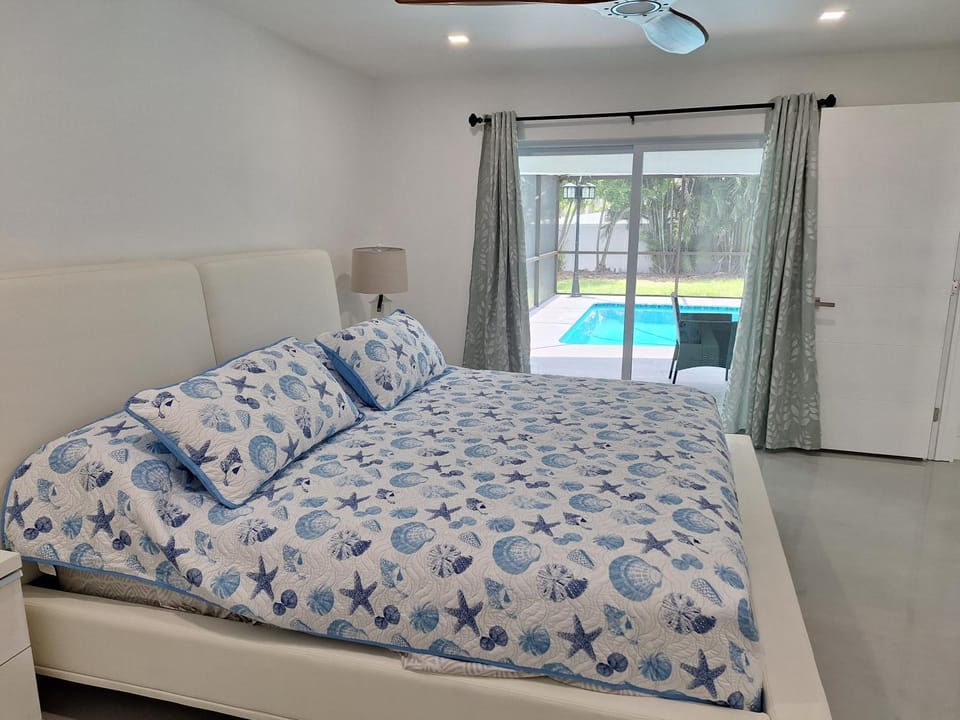 Paradise Cape Vacation House in Cape Coral