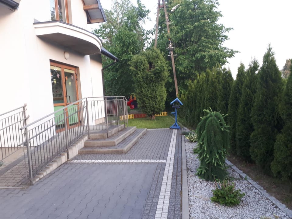 Property building, Street view