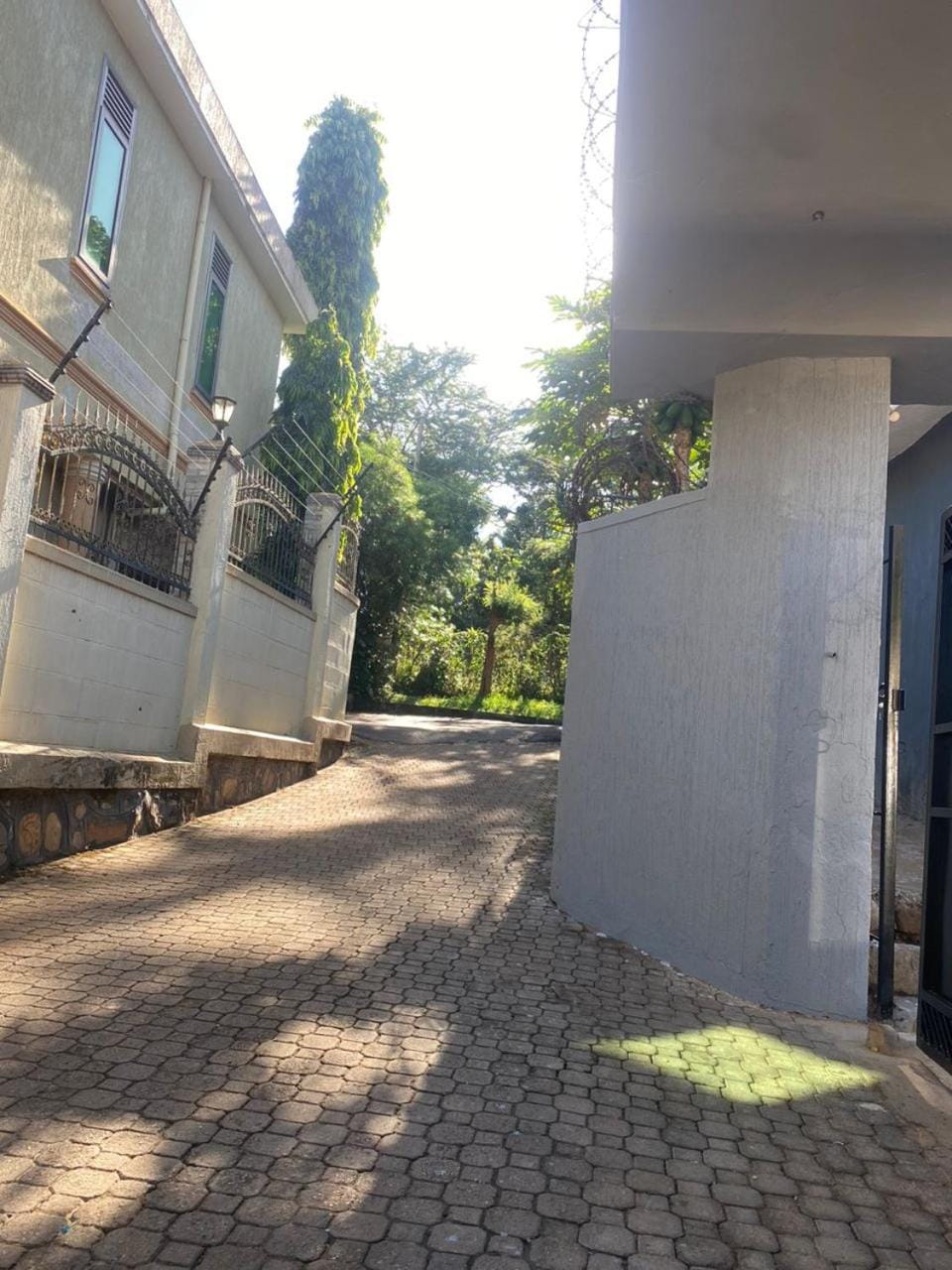 AQ luxury Bed and Breakfast in Kampala