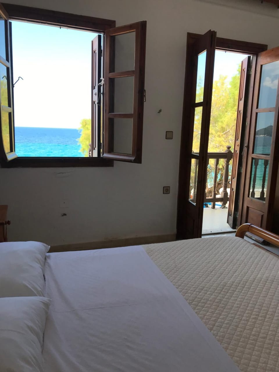 Bed, Bedroom, Sea view