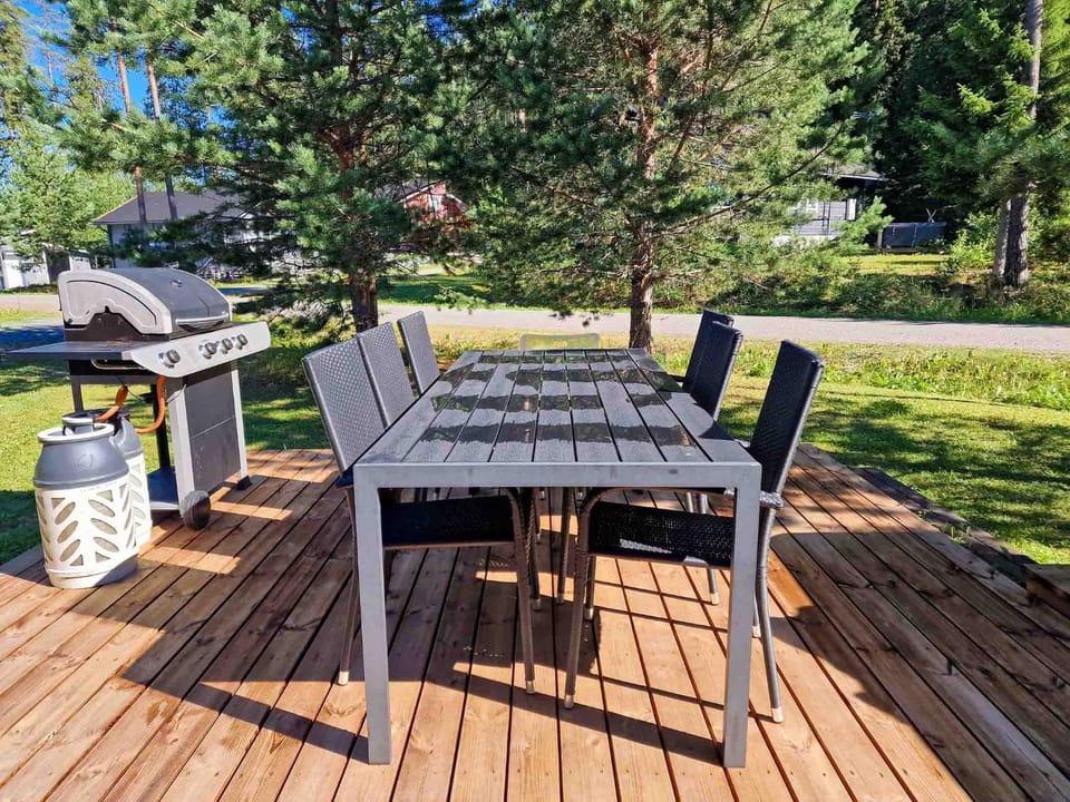 Patio, Dining area