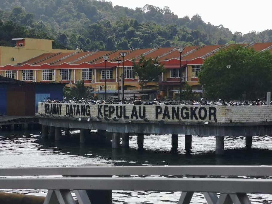 39 Lot 10 Pangkor Leisure Beach Studio Apartment in Perak
