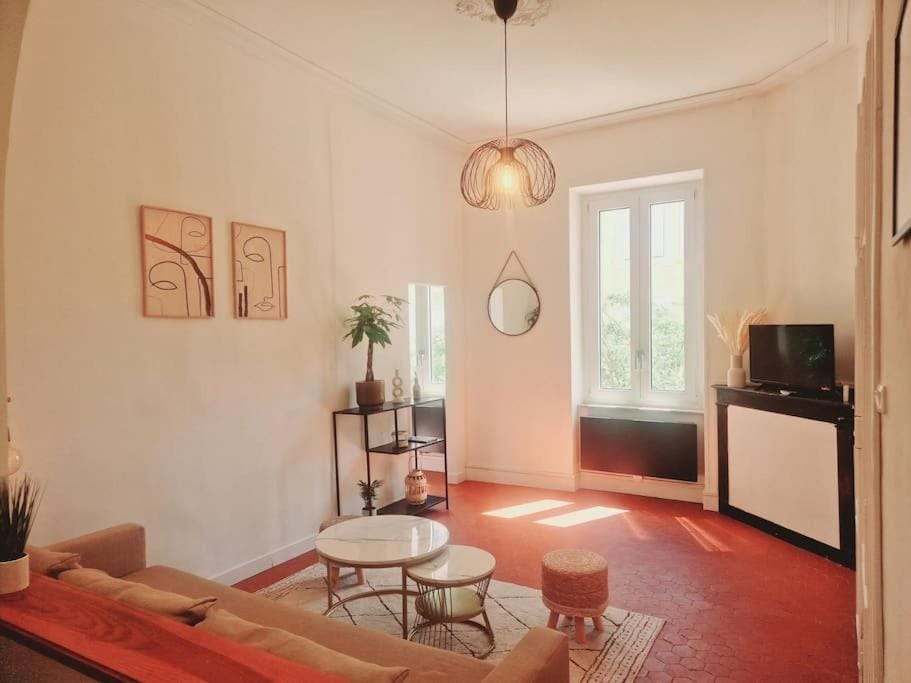Appartement Centre Ville Les Halles - Grands Buffets Apartment in Narbonne