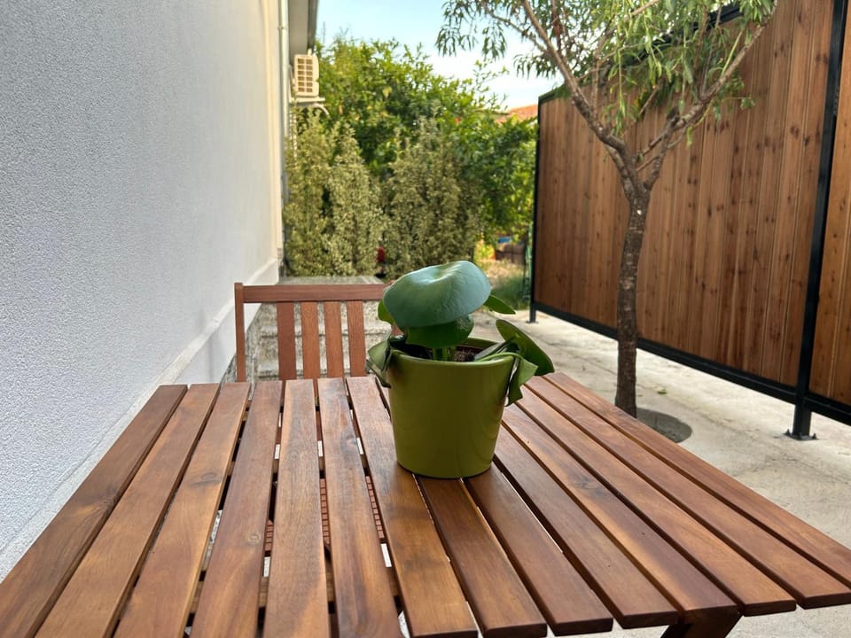 Garden, Garden view