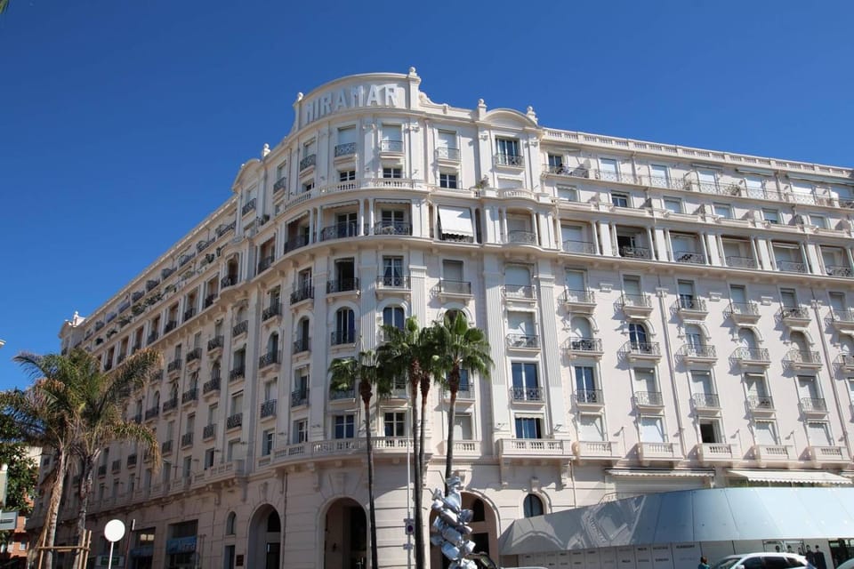 Property building, Location