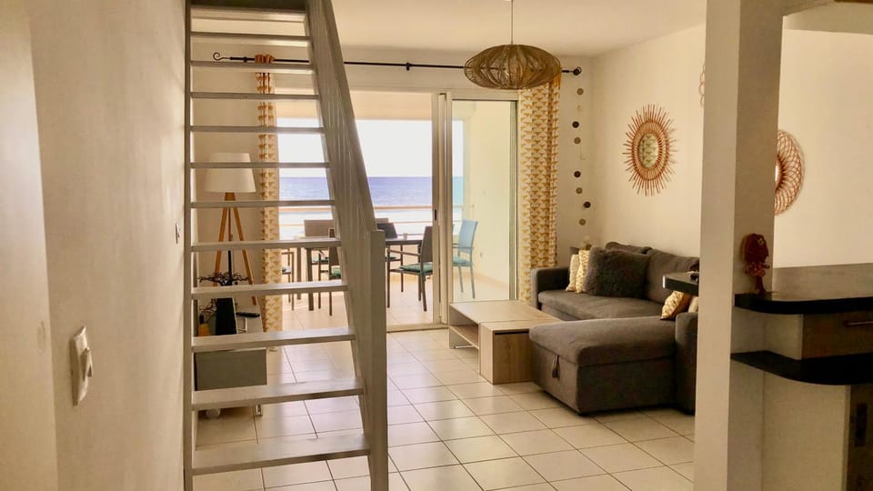 Natural landscape, View (from property/room), Balcony/Terrace, Living room, Dining area, Sea view