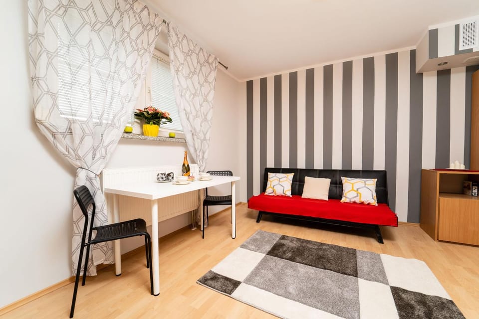 Apartament Kortowo z prywatnym wejściem i parkingiem Apartment in Poland