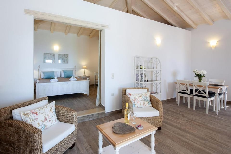 The cottage, Nissaki, Kaminaki Beach Villa in Corfu, Greece