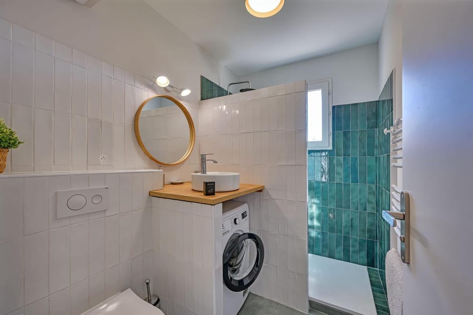 Shower, Toilet, Bathroom, washing machine