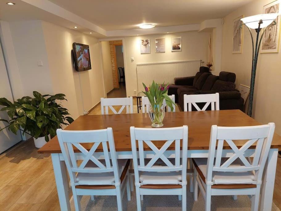 Lägenhet på landet nära stan Apartment in Gothenburg