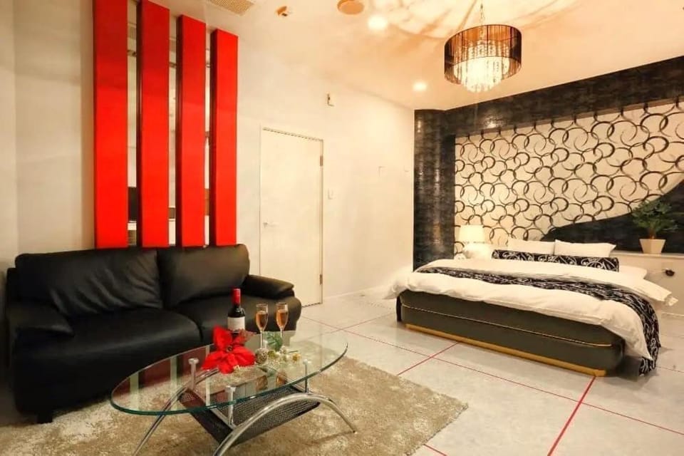 HOTEL the ROOMS - Couple's Hotel Love hotel in Japan