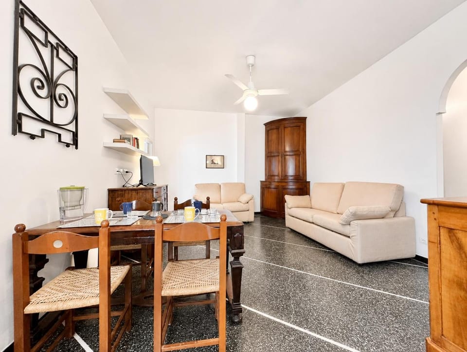Hostdomus - Mare Suite Apartment in Pietra Ligure