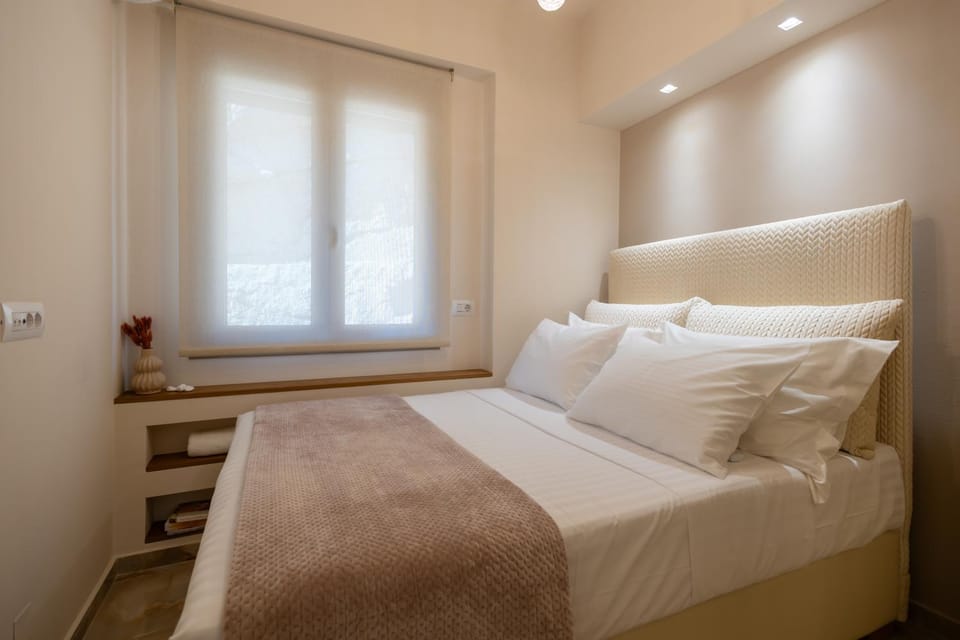 Southern Light Tsoutsouros Apartment in Crete