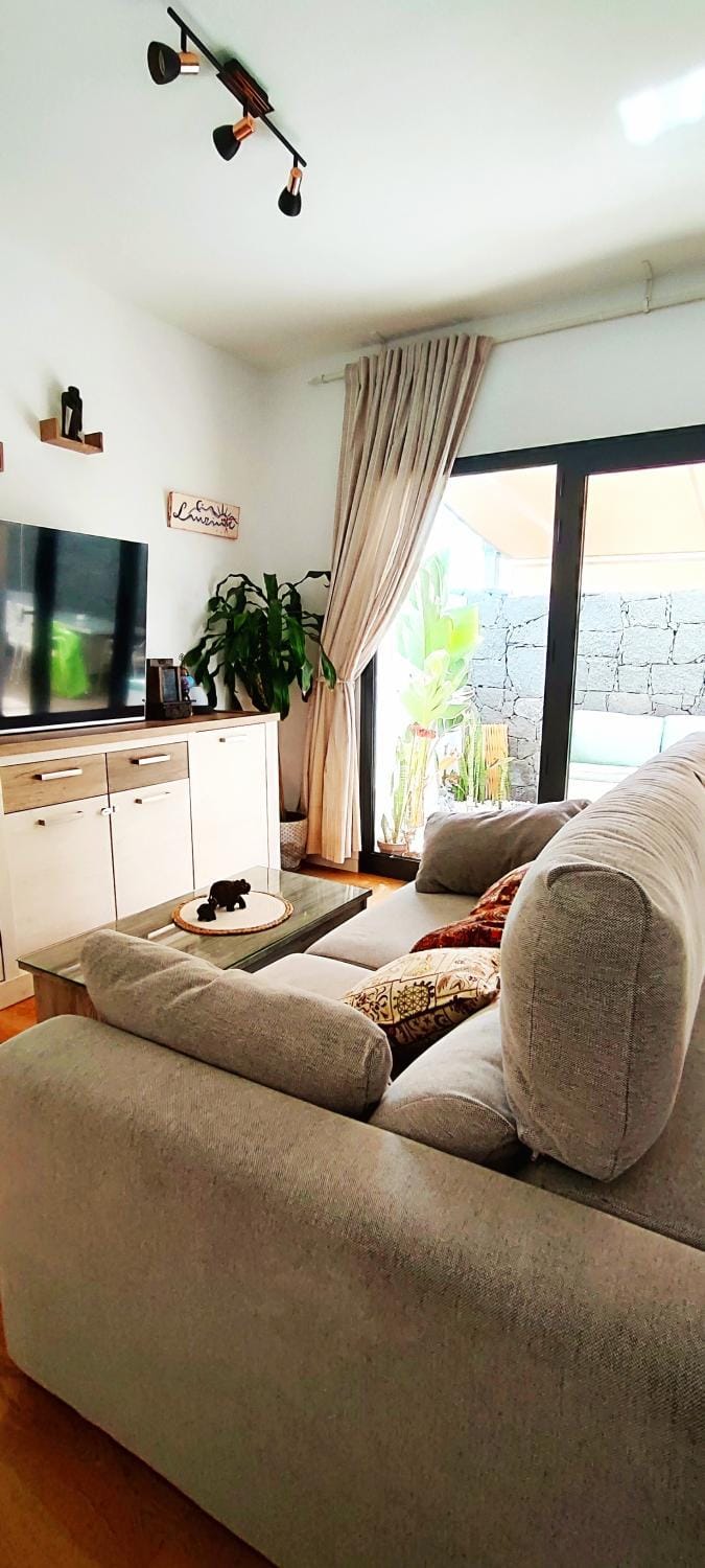 Communal lounge/ TV room, Living room