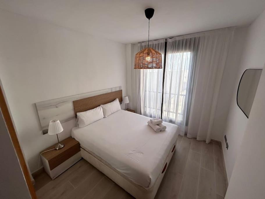 Beautiful apartment with pool and padel - Belfast Apartment in Madrid